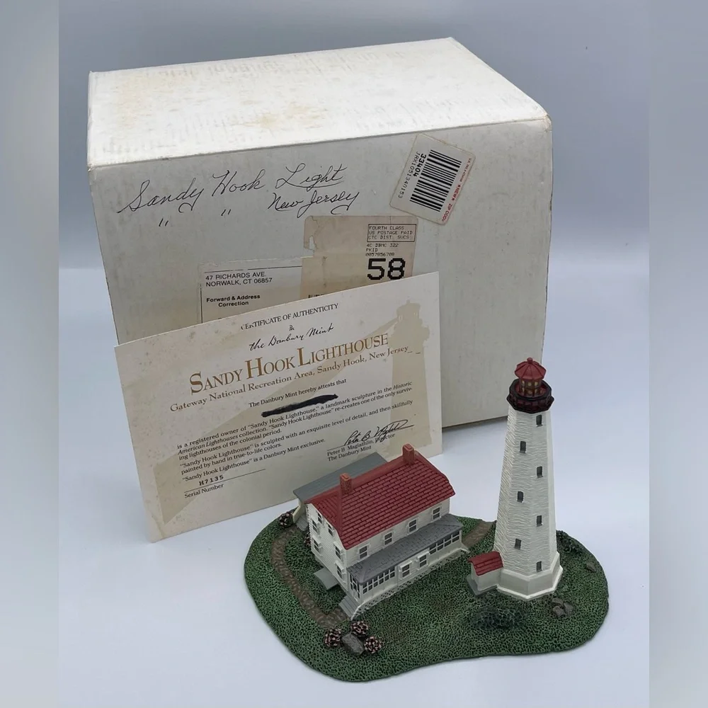 Sandy Hook Lighthouse.-‎ Danbury Mint Historic American Lighthouse Figure 1993